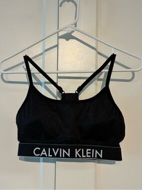 Calvin Klein S Black Geometric Sports Bra with Removable Pads